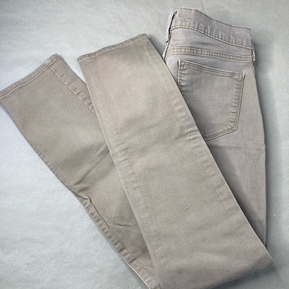 Old Navy Sweetheart cut skinny-jeans in khaki size 4 - Picture 12 of 16